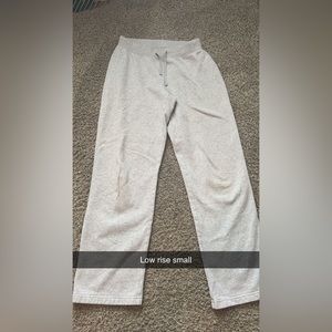 Super cute low rise sweatpants wide leg